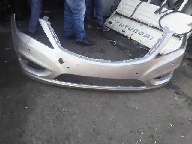 Бампер передний Hyundai Sonata VI 09-14, Душанбе