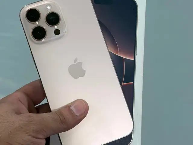 Apple iPhone 16 Pro Max, 256 gb, Desert Titanium, Душанбе