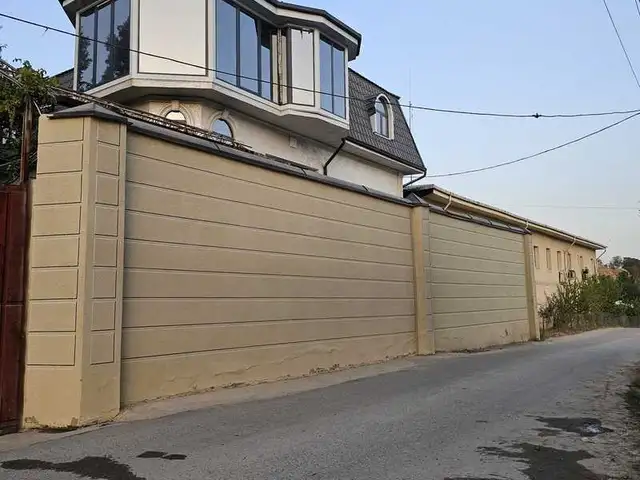 3-этажный, 6 комнатный дом, 200 м² м², Сино, Душанбе