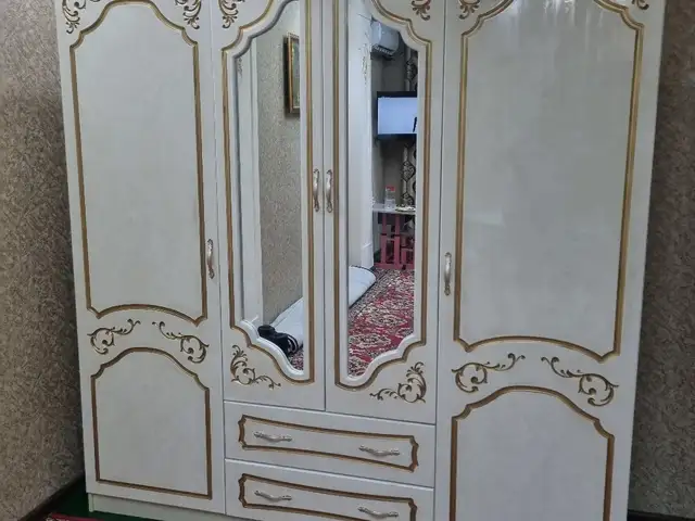 Шифоньер, Худжанд