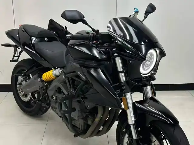 Мотоцикл Benelli 600, Душанбе