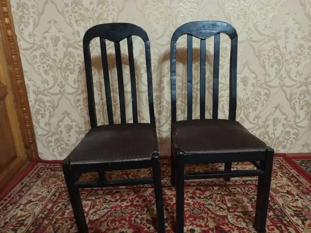 Стул с чехлом, Панҷакент