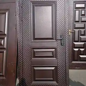Дверь, Душанбе