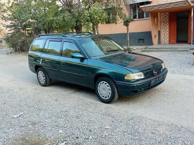 Opel Astra F