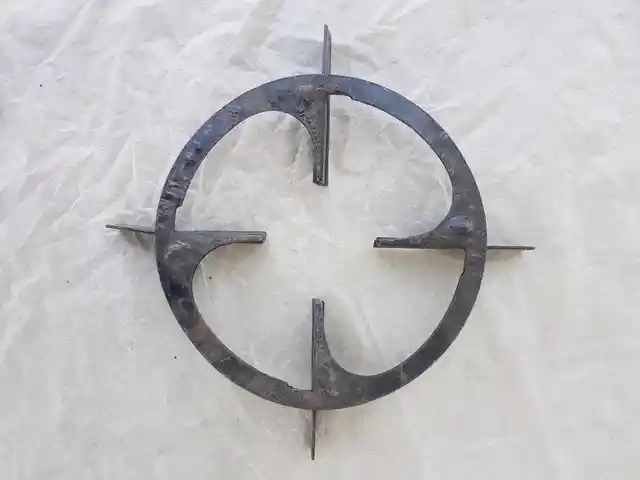 Подставка, Худжанд