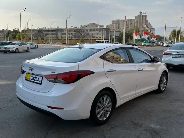 Hyundai Avante, 2014, Душанбе - 6