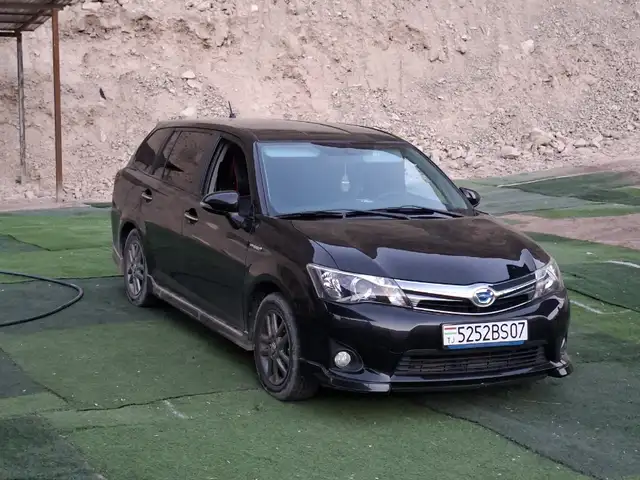 Toyota Fielder