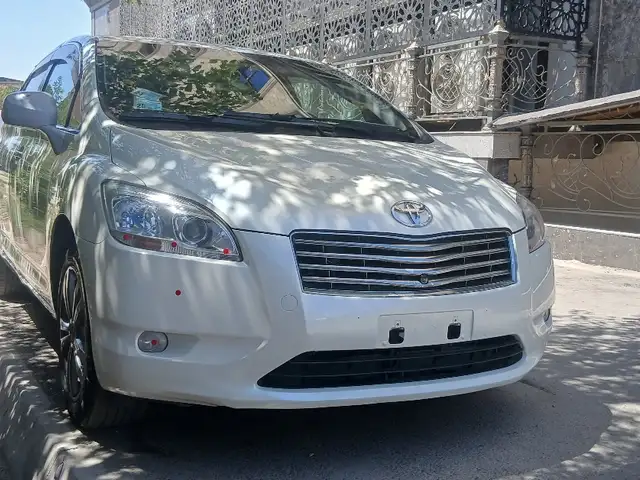 Toyota Mark X ZiO