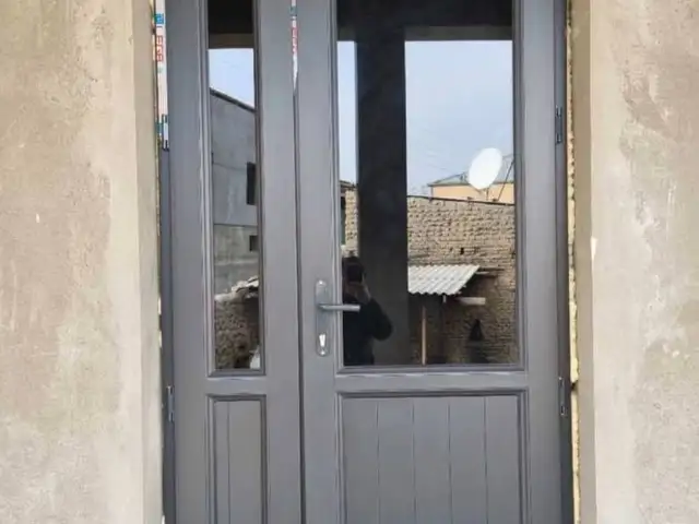 Дверь, Душанбе
