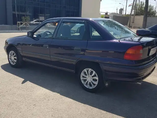 Opel Astra F