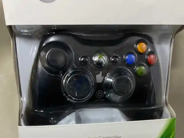 Джойстик для Xbox-360 беспроводной белый цвет, Душанбе
