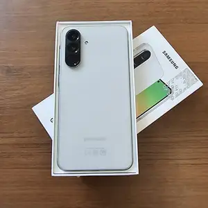 Samsung Galaxy А56 128/8Gb Dual sim 5G, Худжанд