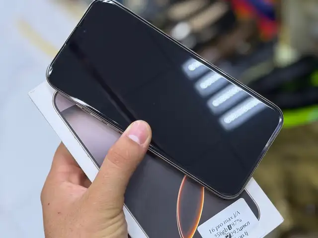 Apple iPhone 16 Pro Max, 256 gb, Natural Titanium, Душанбе