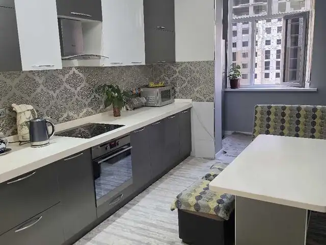 3-комн. квартира, 12 этаж, 101м², И Сомонӣ, Душанбе