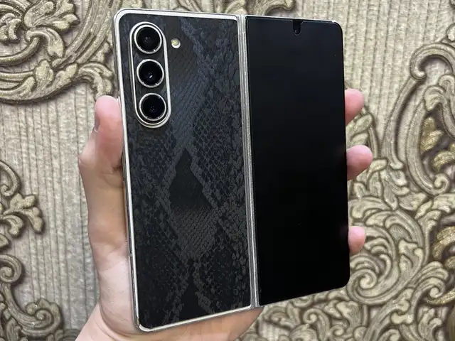 Samsung Galaxy Z Fold 5, Худжанд