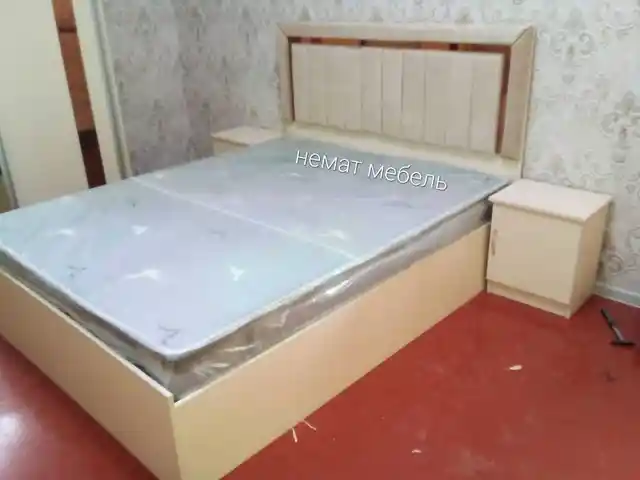 Кровать с тумбочкой, Душанбе