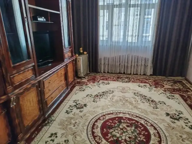 3-комн. квартира, 5 этаж, 70м², 19 мкр, Худжанд