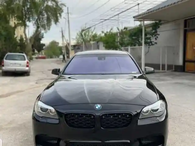 Лобовое стекло фиолетовый BMW F10, Душанбе
