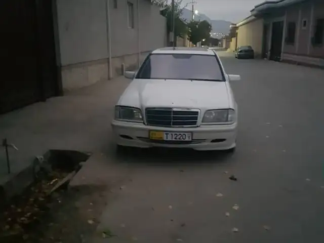 Mercedes-Benz C class