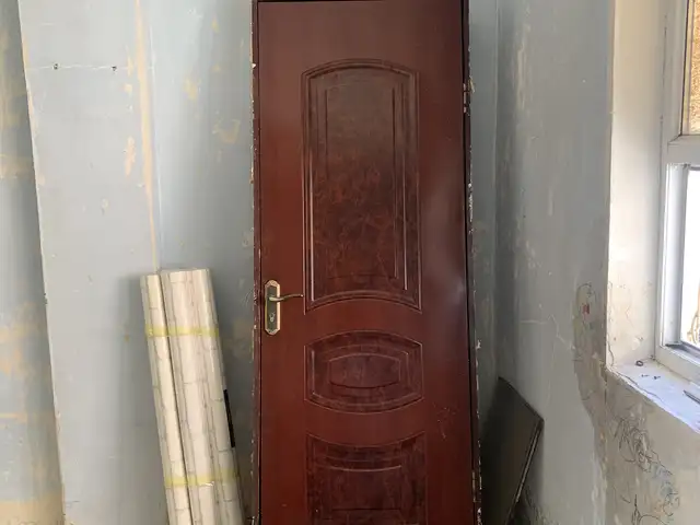 Дверь, Душанбе