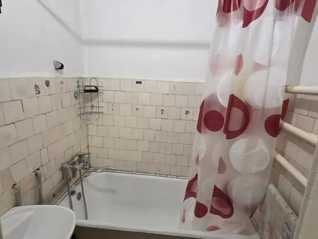 2-комн. квартира, 4 этаж, 65м², И.Сомони за чайхоной Рохат,ул Бохтар, Душанбе