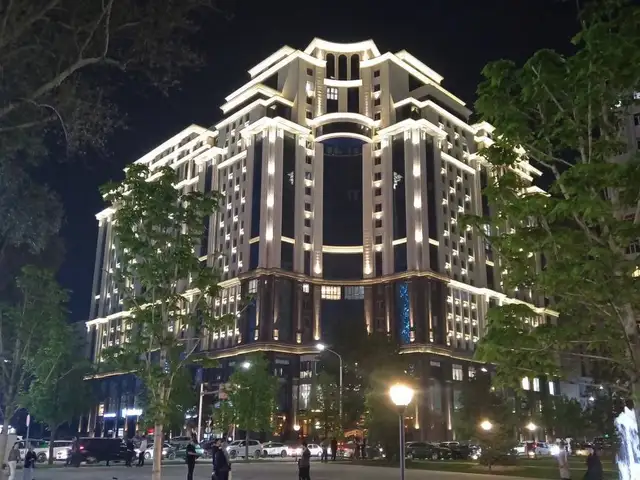3-комн. квартира, 14 этаж, 127 м², Исмоили Сомони , Душанбе