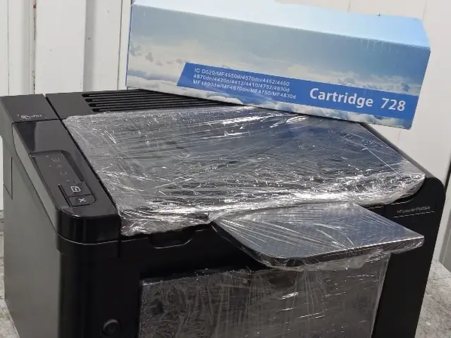 Принтер HP LaserJet P1606dn, Душанбе