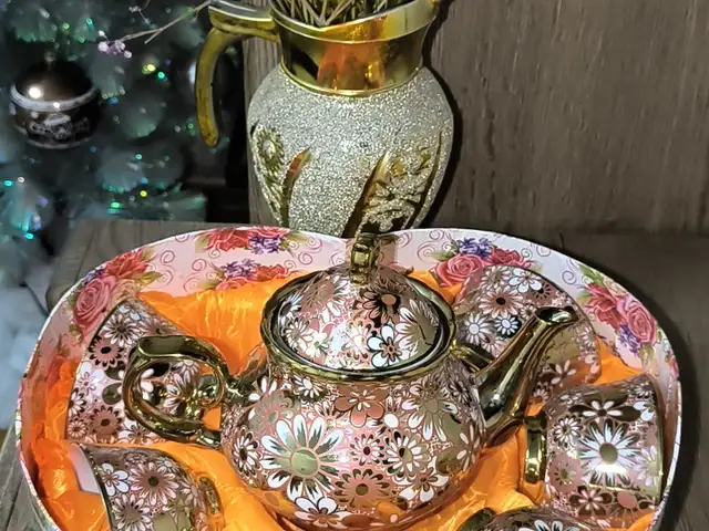 Подарочный чайный сервиз, Душанбе