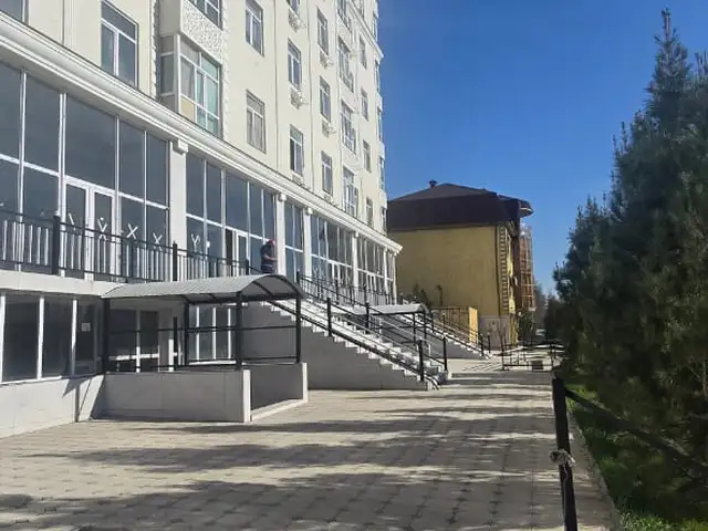 Помещение под свободное назначение, 700м², Шохмансур, Душанбе