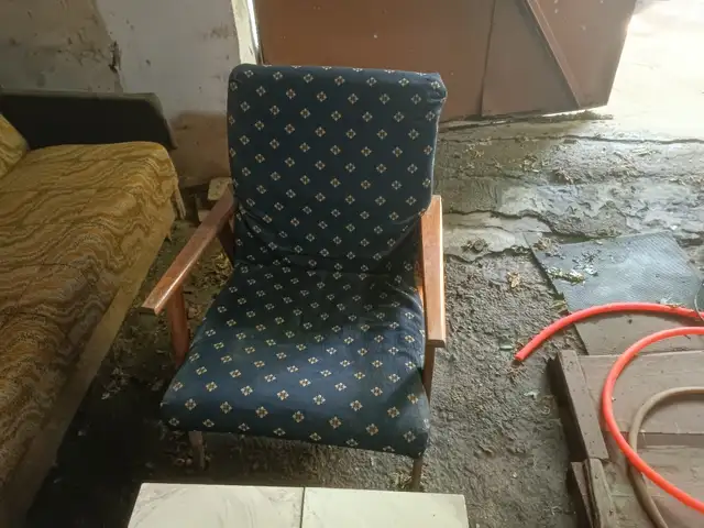 Стул, Душанбе