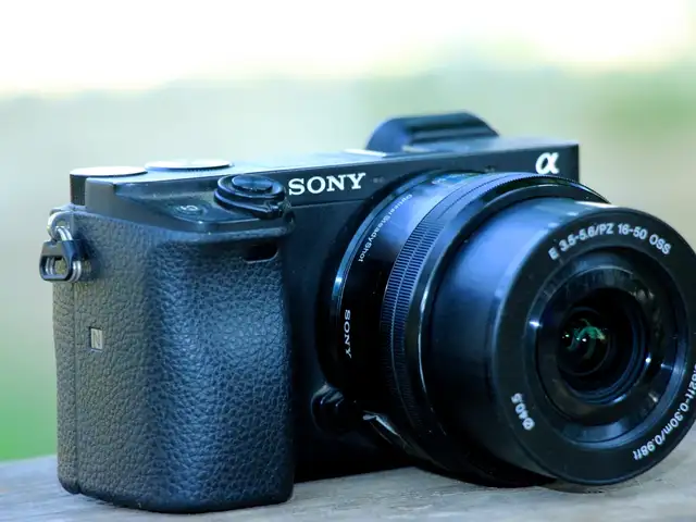 Фотоаппарат Sony 6400, Ҷалолиддин Балхӣ (Румӣ)