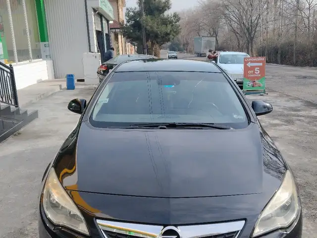 Opel Astra J