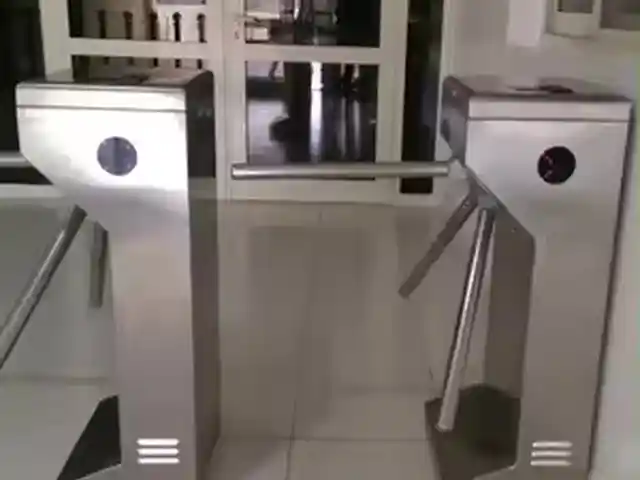 Вертикальный турникет, Душанбе