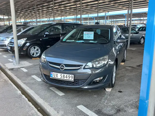 Opel Astra J