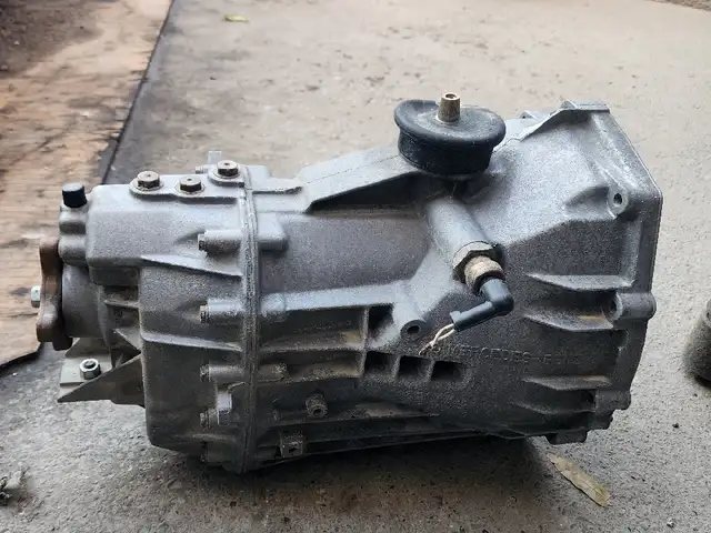 Коробка от Mercedes-Benz Sprinter 901, Худжанд