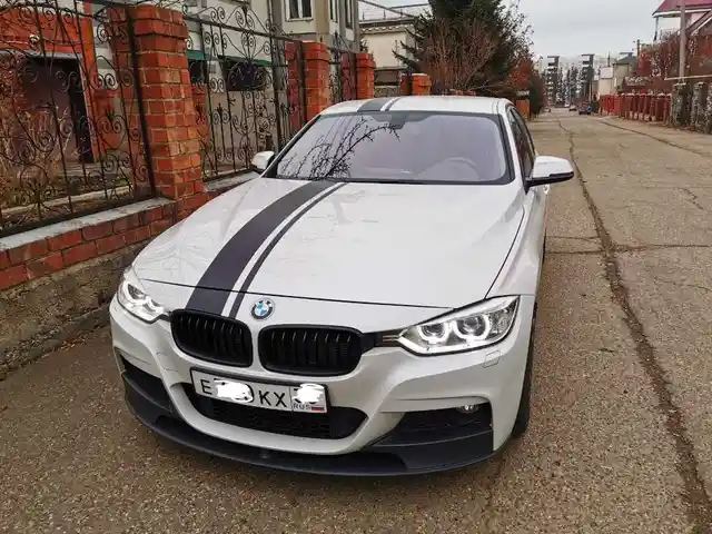 Лобовое стекло хамелеон от bmw 3, Душанбе
