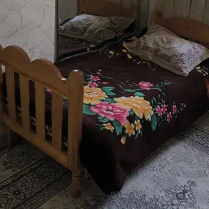 Кровать барои кудакон, Бустон (Чкаловск)
