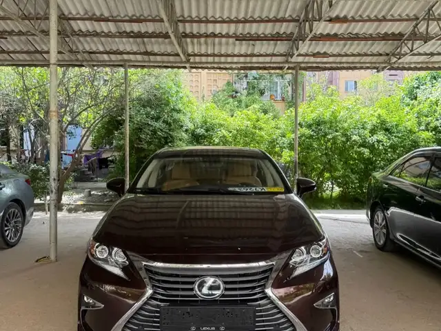 Lexus ES series
