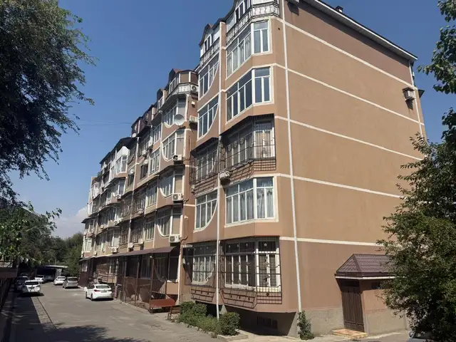 3-комн. квартира, 1 этаж, 93 м², 12мкр Зам Зам, Хуҷанд