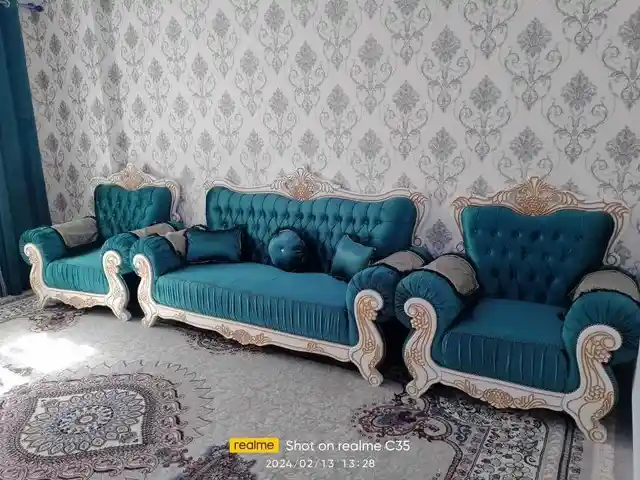 Диван с креслами, Душанбе