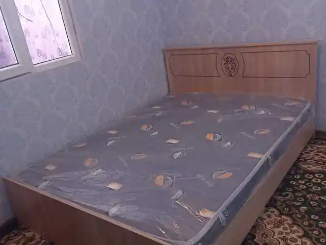 Двуспальная кровать, Душанбе