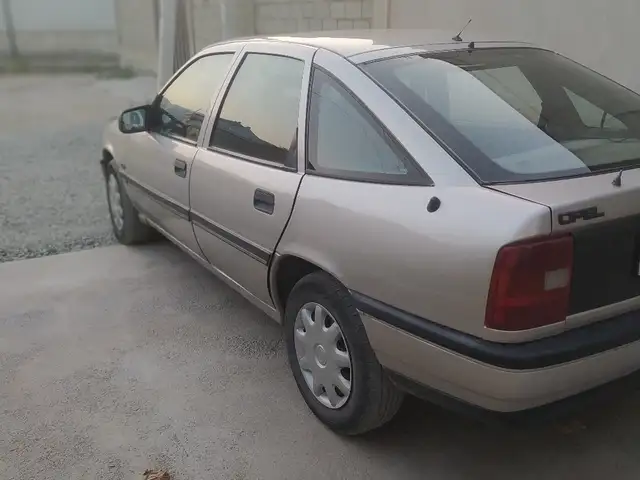 Opel Vectra A