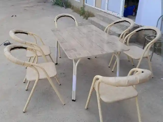 Стол и стулья, Душанбе