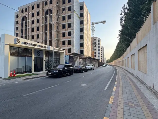 4-комн. квартира, 4 этаж, 135 м², Сомони, Душанбе