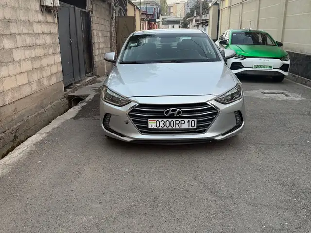 Hyundai Elantra