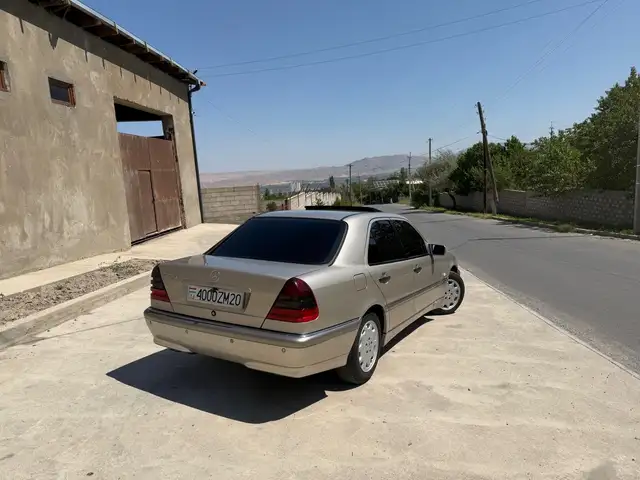 Mercedes-Benz C class