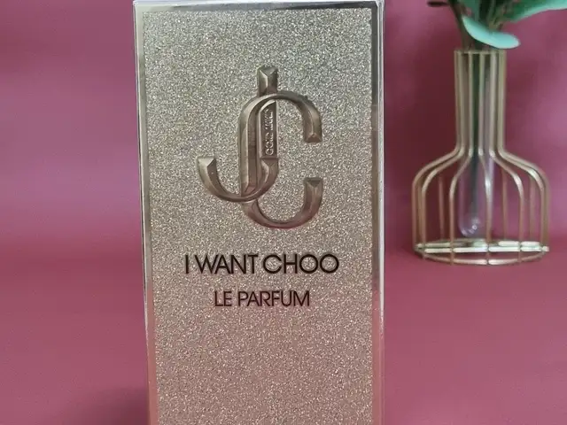 Jimmy choo i want choo le parfum, Душанбе