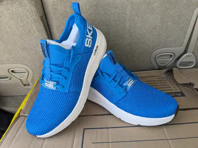 Кроссовки Skechers Go Run Elevate, Худжанд