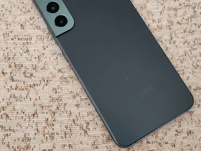 Samsung S22+, Хуҷанд