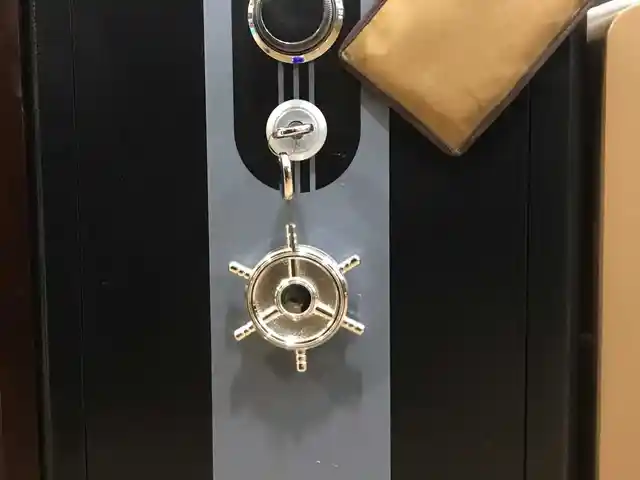 Сейф, Душанбе